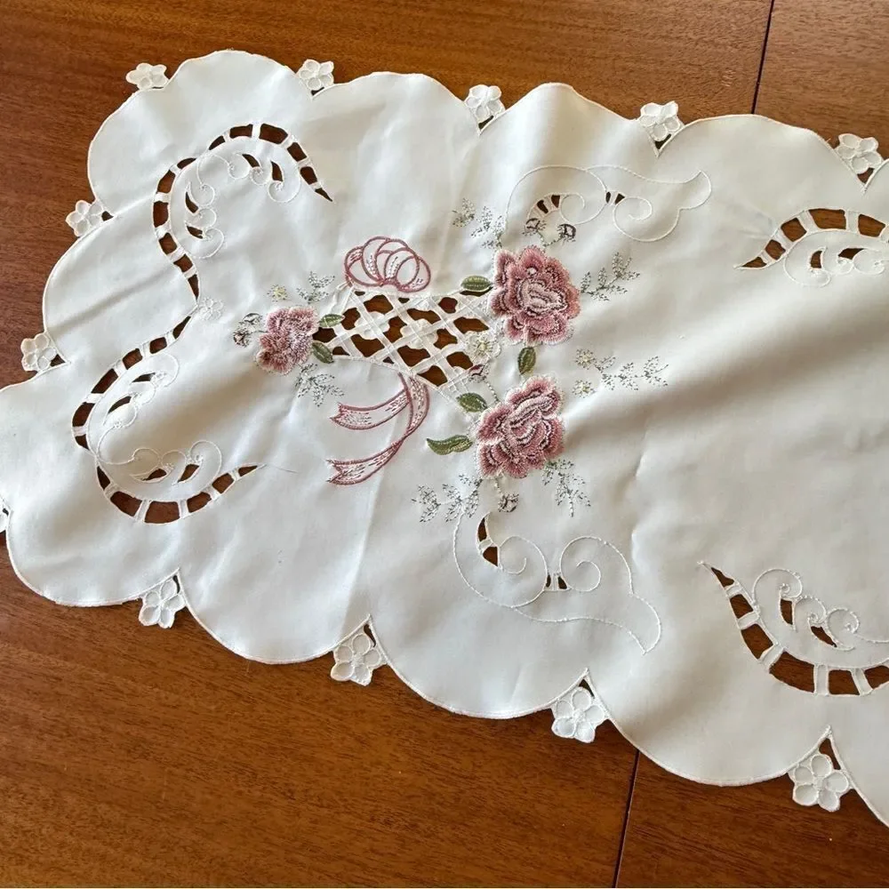 Vintage Doily Style Table Rubber With Embroidered Pink And Green Flowers 57”x15”